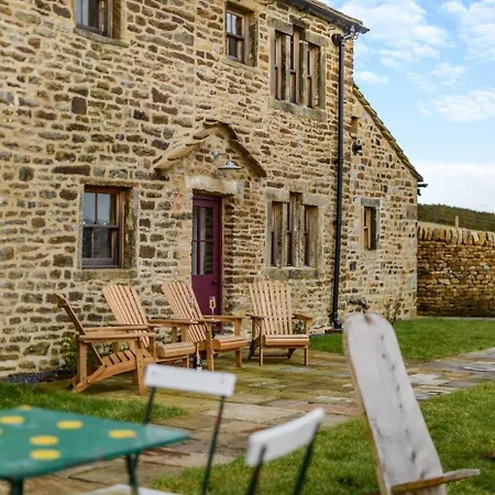 High Stubbing Farm * Cowling