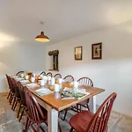 4 Bed In Oc-h30773 Holiday home *