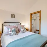 4 Bed In Oc-h30773