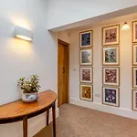 4 Bed In Oc-h30773