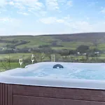 Holiday home 4 Bed In Oc-h30773 *